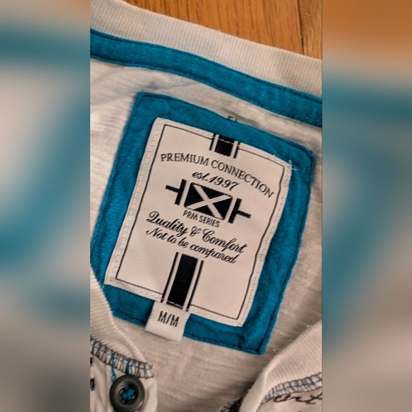 Men's White and Blue Graphic Tee - Picture 2 of 5